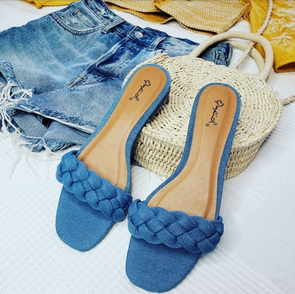 Price firm!//The Bernadette// denim sandal - Picture 2 of 6